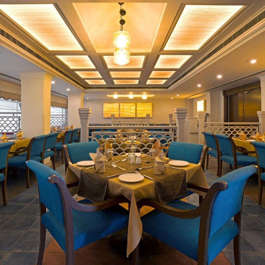 Hotel Crystal Palace Meerut Bagian luar foto