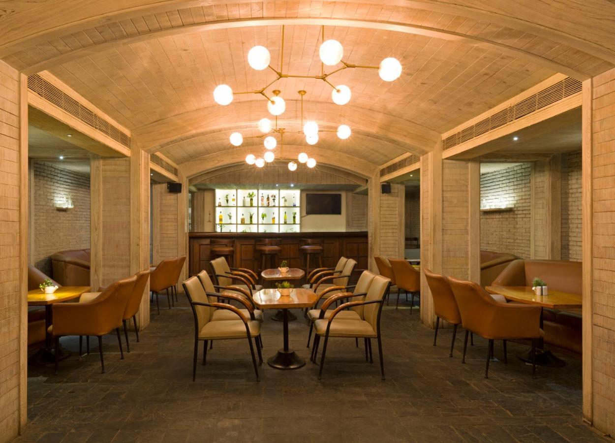 Hotel Crystal Palace Meerut Bagian luar foto