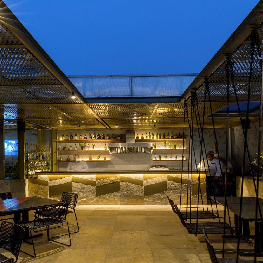 Hotel Crystal Palace Meerut Bagian luar foto