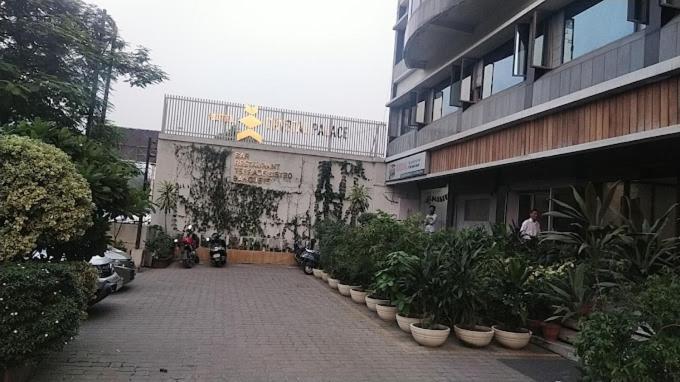 Hotel Crystal Palace Meerut Bagian luar foto